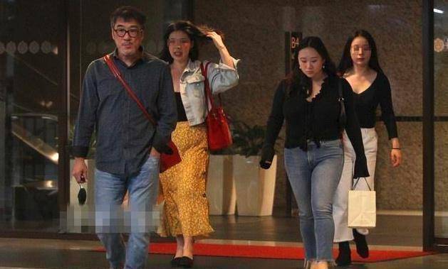 分手15年的师生恋同框后表情现实李宗盛输给了陈升