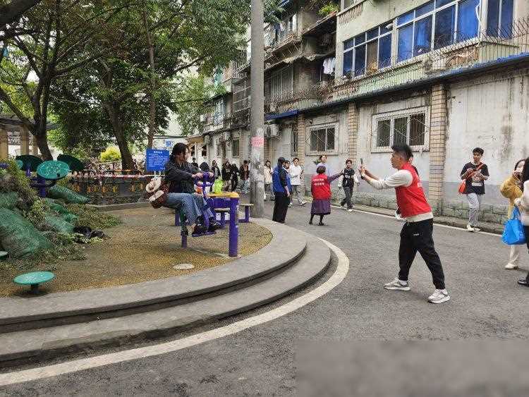 《专访说唱歌手诺米：表明态度“Diss谢帝”是怎样的体验》
