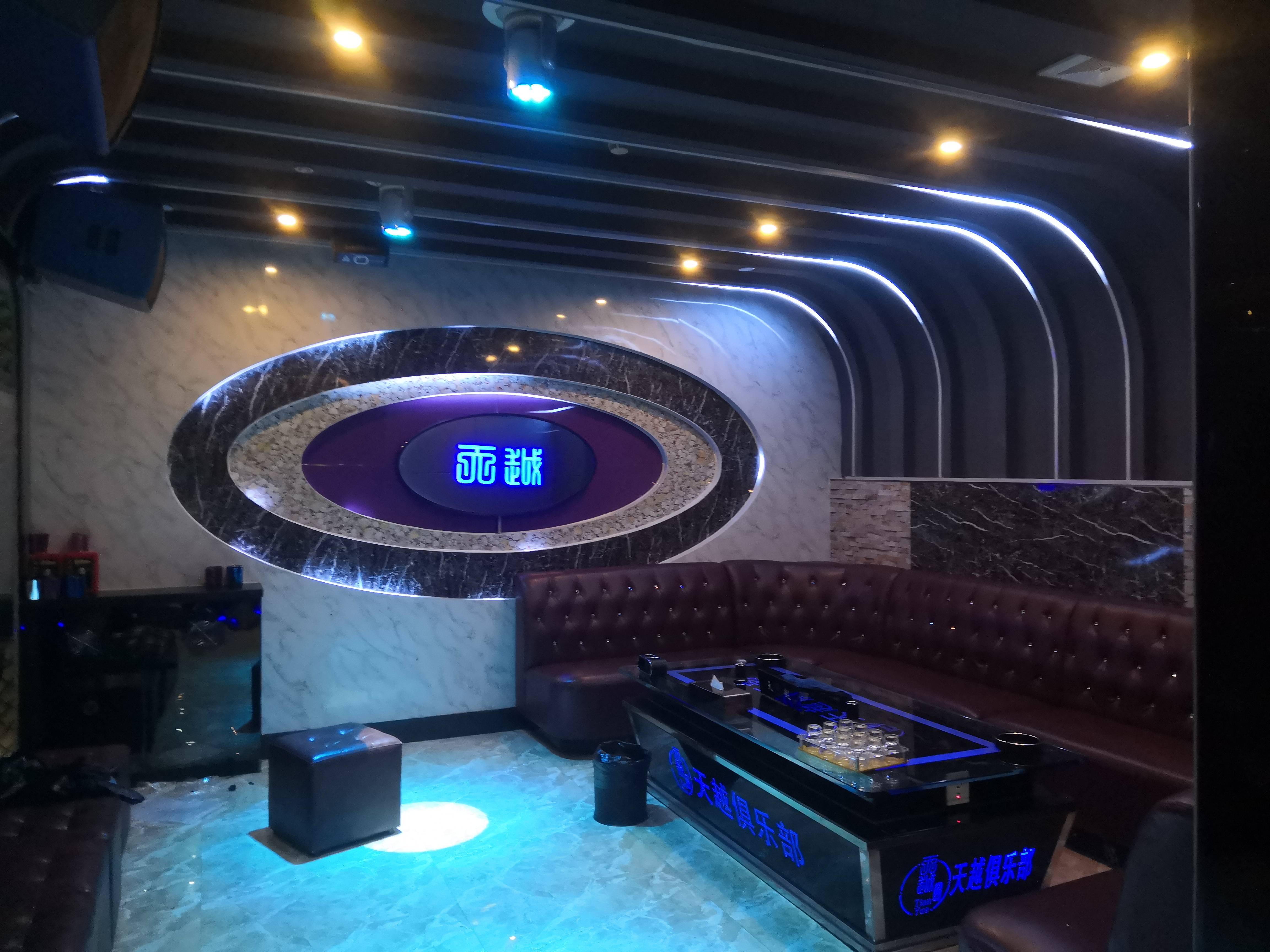 巨嗨收银系统助力酒吧ktv行业精准洞见与高效运营