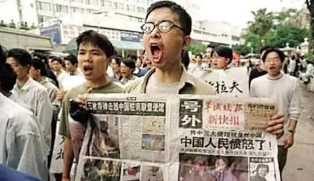 原创1999年美国轰炸中国大使馆当时为何不反击现在才知当时的心酸