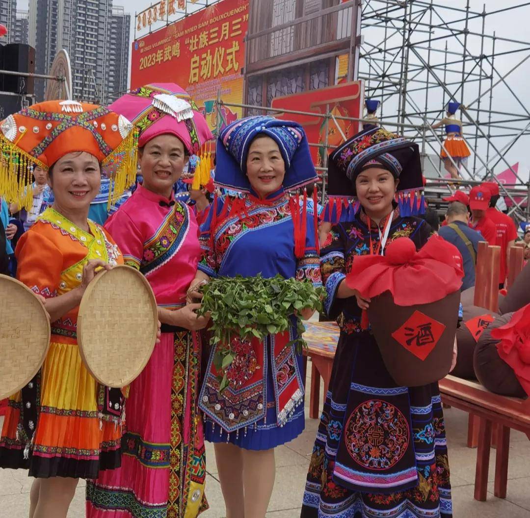 陆耀儒文纳福彩绣重塑壮族传统服饰