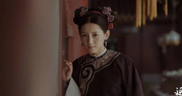 甚至,这位嫔妃曾由于某些行为令皇帝大失所望,从而降级:嘉庆登基,乾隆