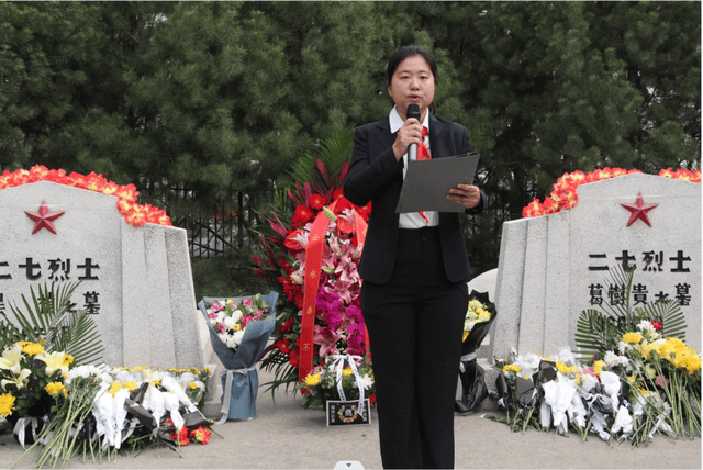 葛树贵烈士后人葛悍东寄语少先队员红领巾宣讲员:刘乐