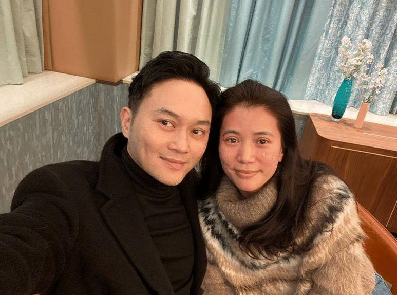 的抱枕恐怖,嘴上嫌弃但还是在用,爱情的最好模样_礼物_初恋_敖犬