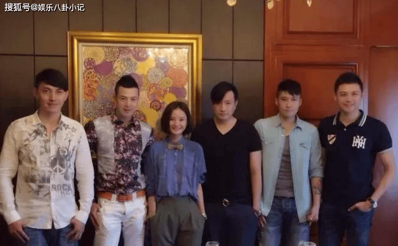 原创红苹果乐园21年女主当柜姐女配家喻户晓男演员集体退圈
