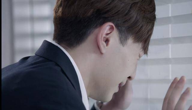 原创邓伦三分钟哭戏惹心疼朱一龙拥抱三停顿柔情而克制baby呢