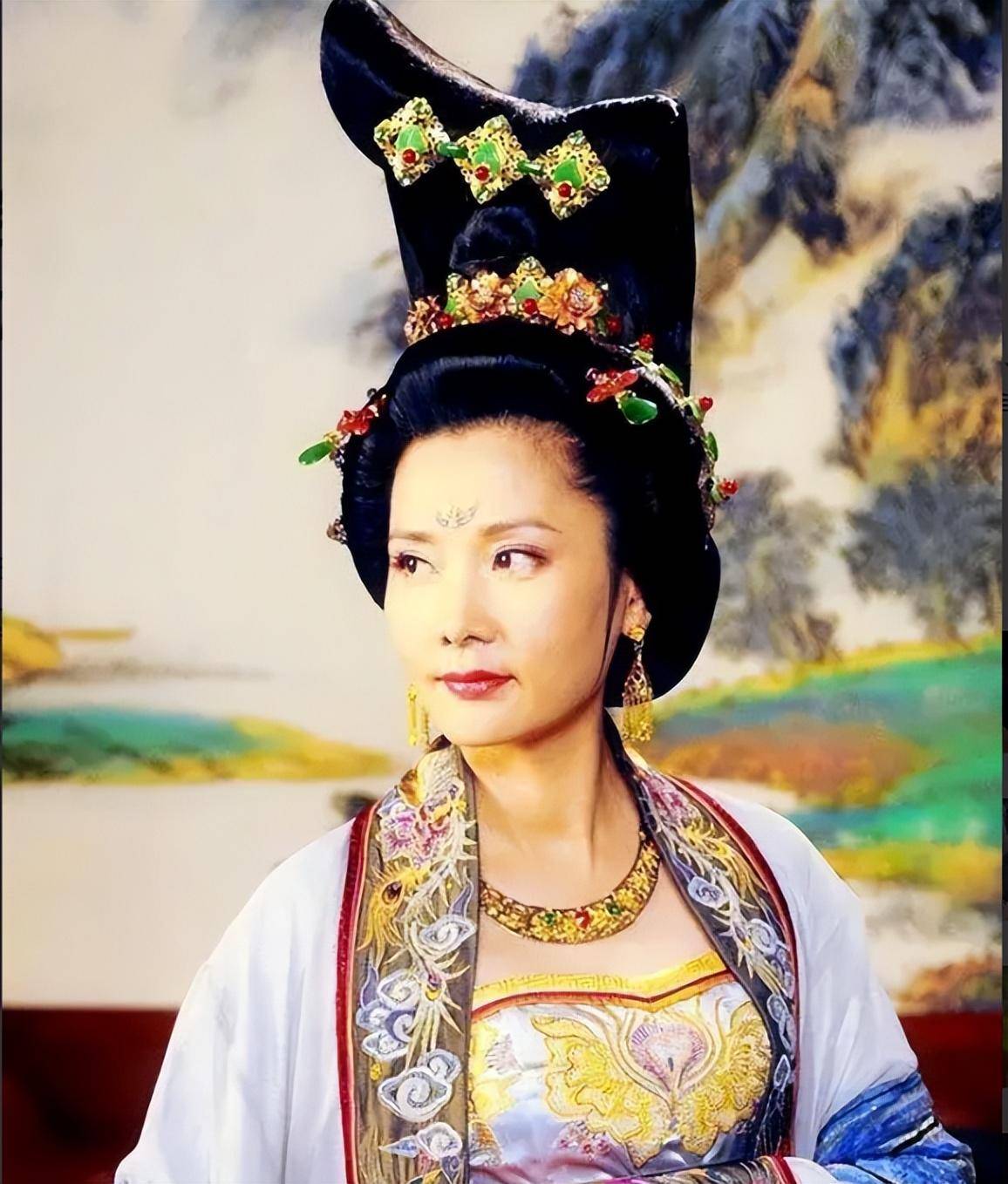 原创武惠妃狂生7胎挤走王皇后为何在唐玄宗赐死太子7月后突然去世