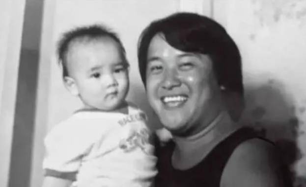 原创曾宝仪的父亲曾志伟为女儿婚事纠结最大心愿就是当岳父做姥爷