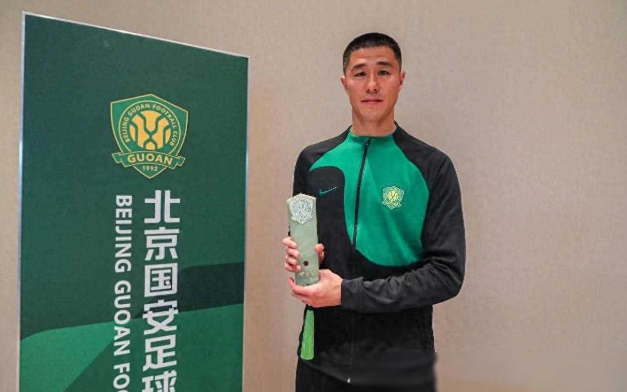 在未来的比赛中,相信侯森和北京国安队会更加努力,继续为球迷们带来