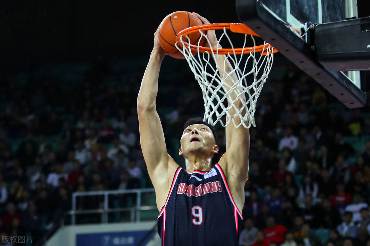 后卫线压力骤降的广东队,能给沃特斯足够休息时间吗?_比赛_球员_对手