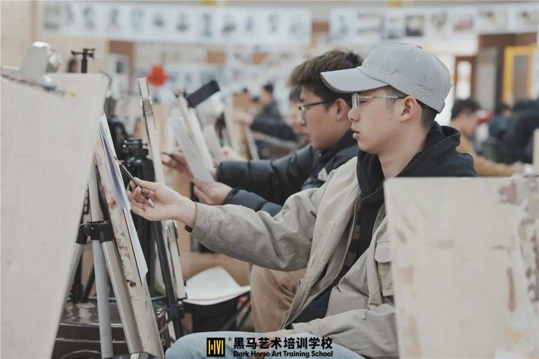 匠心坚守初心永恒西安画室黑马艺术培训学校2024年奋楫笃行勇创辉煌