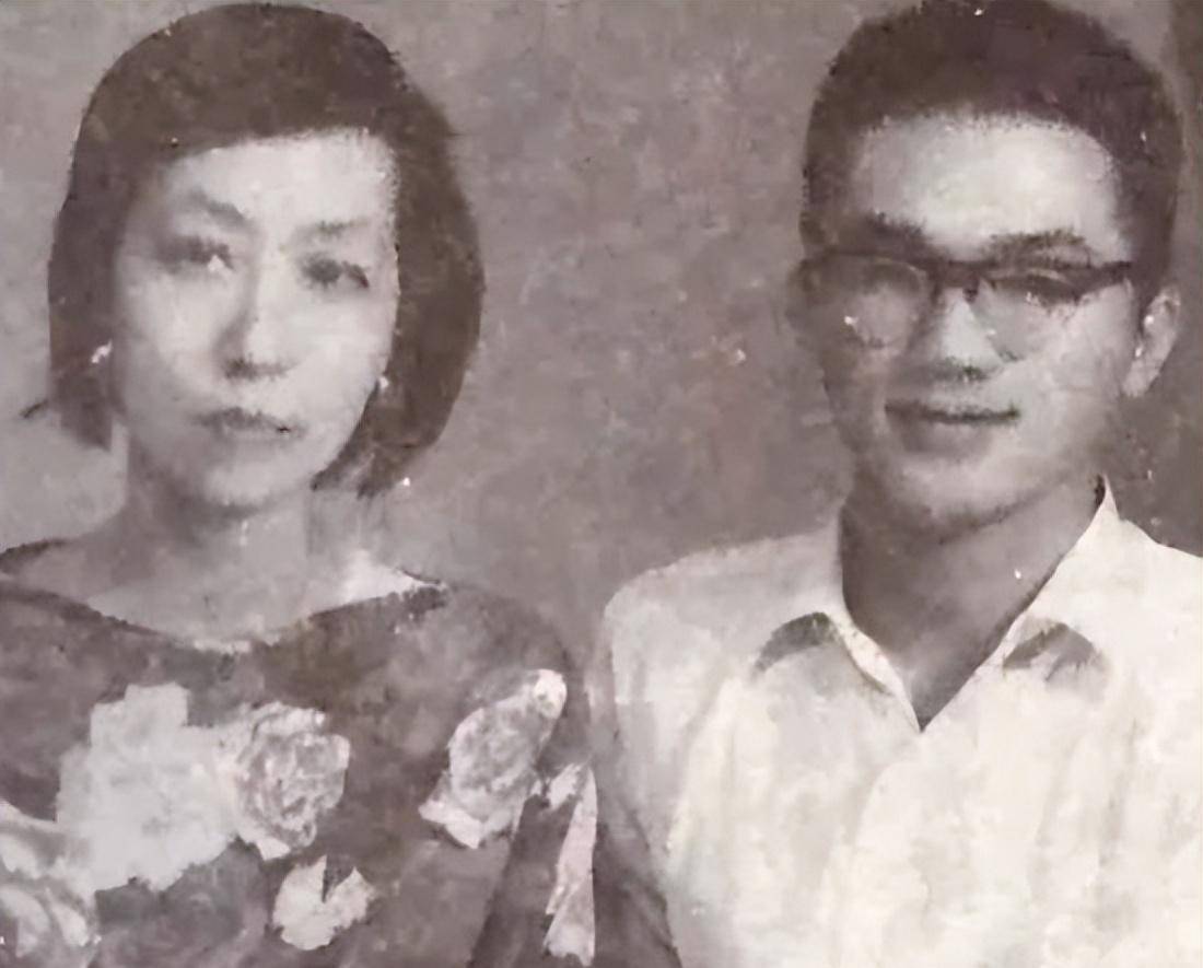 原创李鸿章把22岁女儿嫁给年老大臣不料两人子孙却成家喻户晓名人