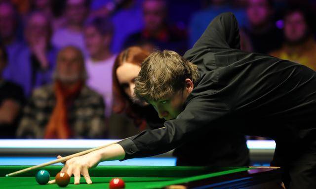 原创默滕斯信心爆棚克鲁斯堡大热门