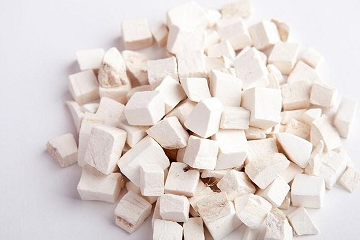 甘葛藤根纤维性较弱,有的呈绵毛状.