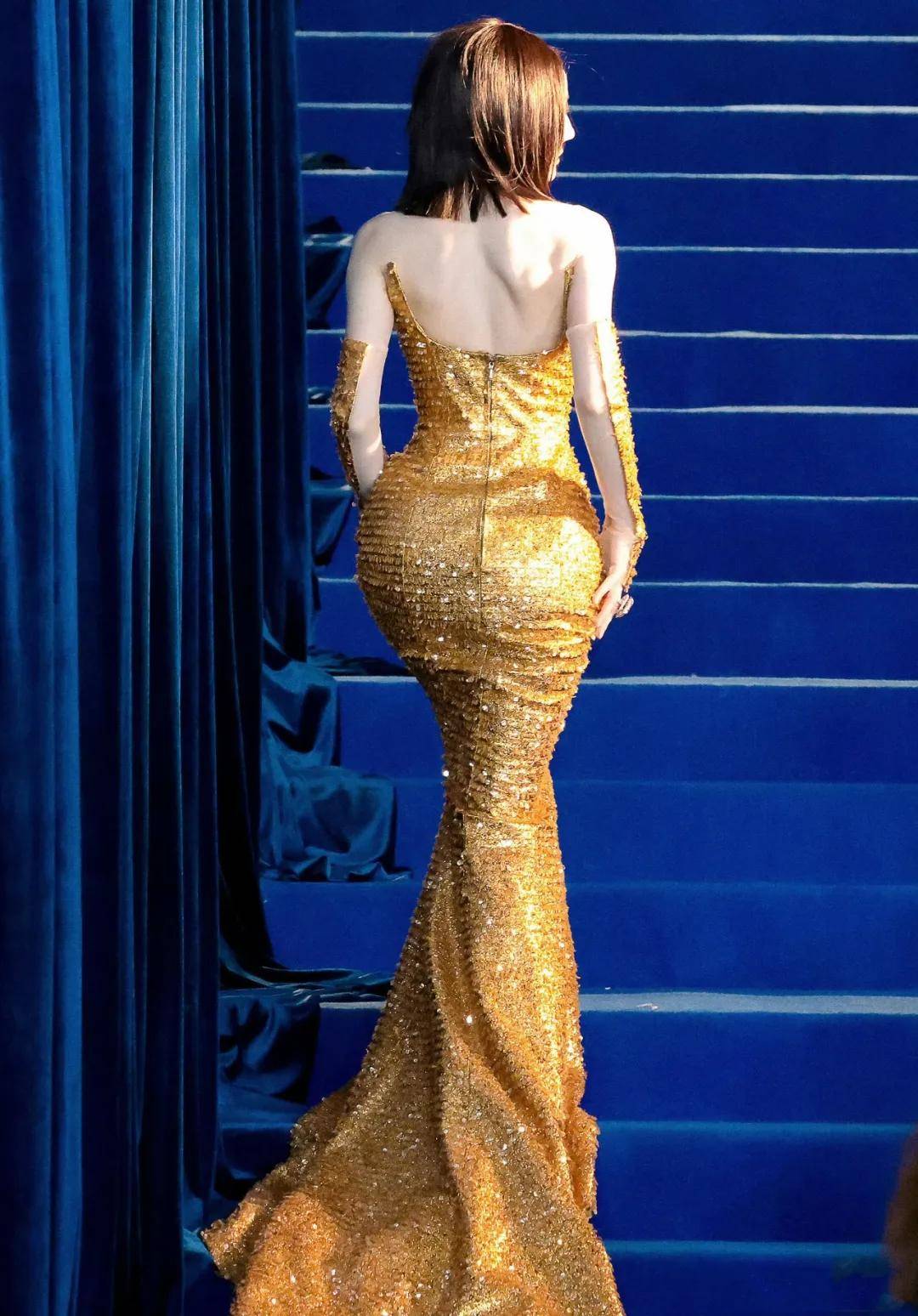 原创顶级身材惊艳亮相腰臀比逆天绝美曲线撩人心弦专业解析不容错过