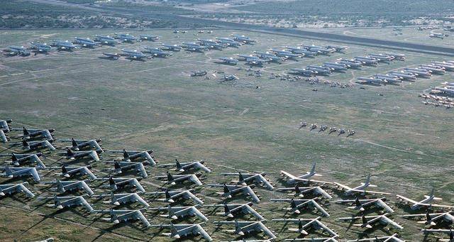 原创亚洲最大的飞机坟场2000多架战机整齐摆放就在中国小县城