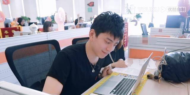 独居真人秀里明星太像在演戏鞠婧祎变傻白甜王大陆体验当客服