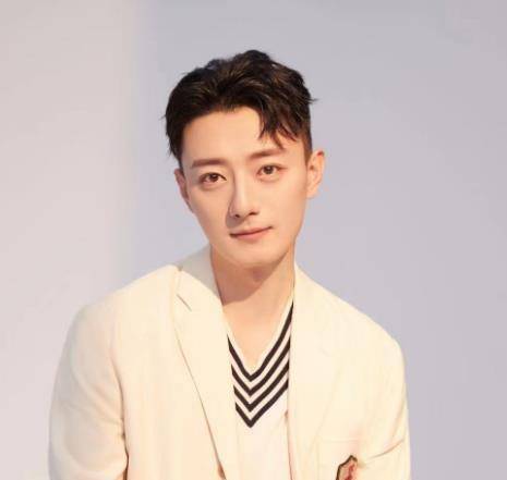 原创苏小玎的堕落是娱乐圈的悲哀