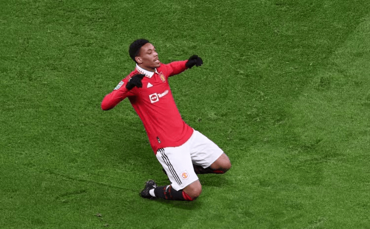 体育总监马洛塔先后从曼联引进了比利时前锋卢卡库,桑切斯,达米安等