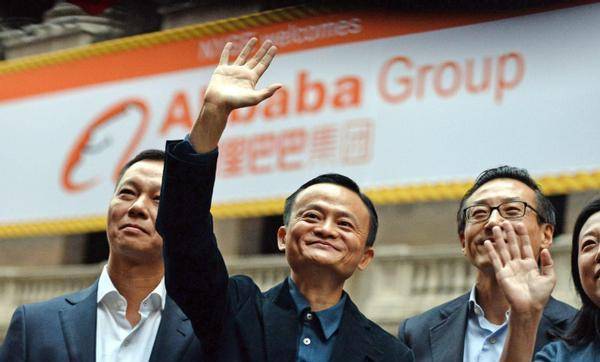 每每提到国内当下知名的企业家,大家总是会想到造就阿里帝国的马云,或