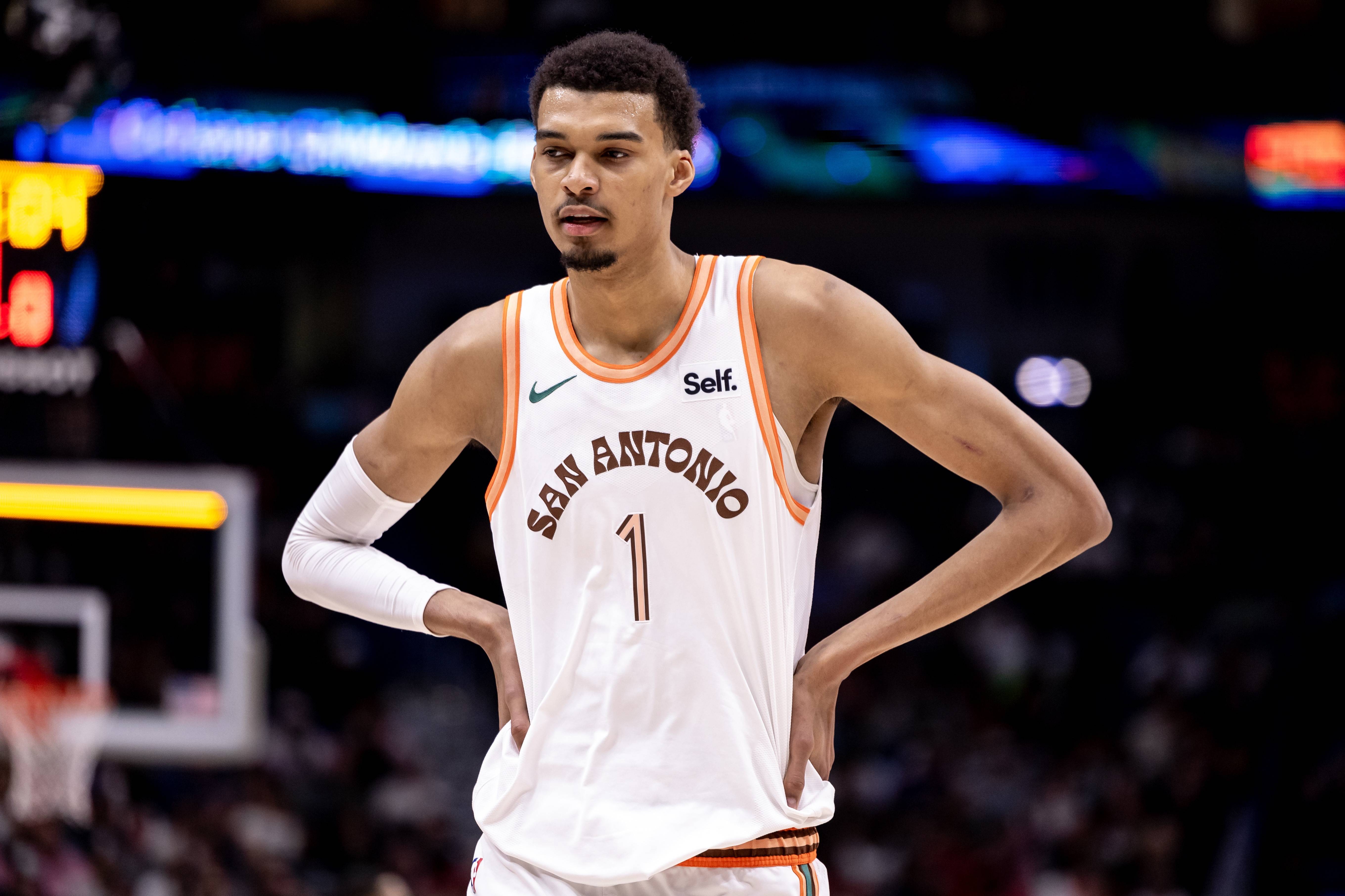 原创明天15日nba灰熊vs掘金预测客场无战意看好灰熊方向