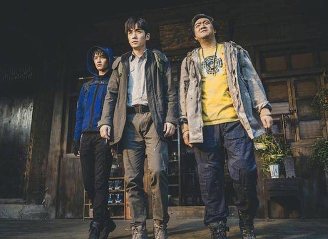 原创重启胖子魔幻手机出圈骑电瓶车参加聚会被笑出道20年终于火了