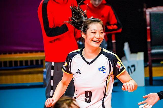 原创强势逆转江苏女排绽放蔡晓晴独当一面带队成功击败河南