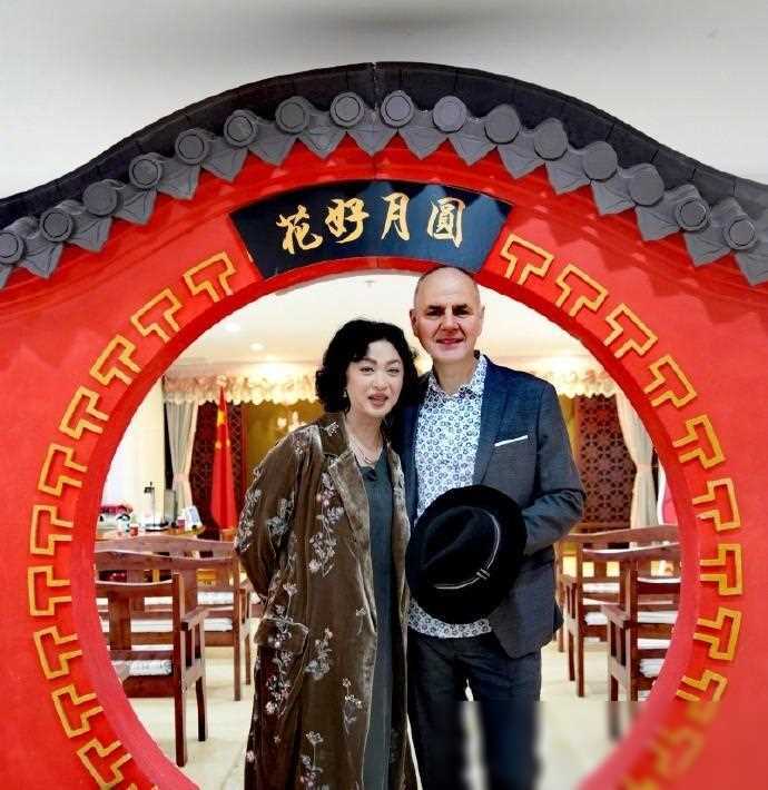 原创前妻质疑买房离间案金星曾为户口与前夫非法同居多年