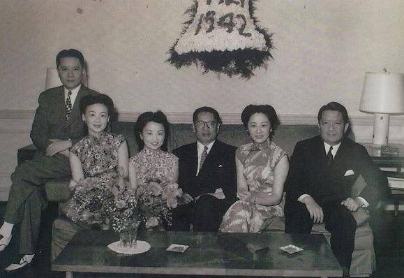 宋子文的初恋曾送给他一把金叶子最终宋子文却负了她