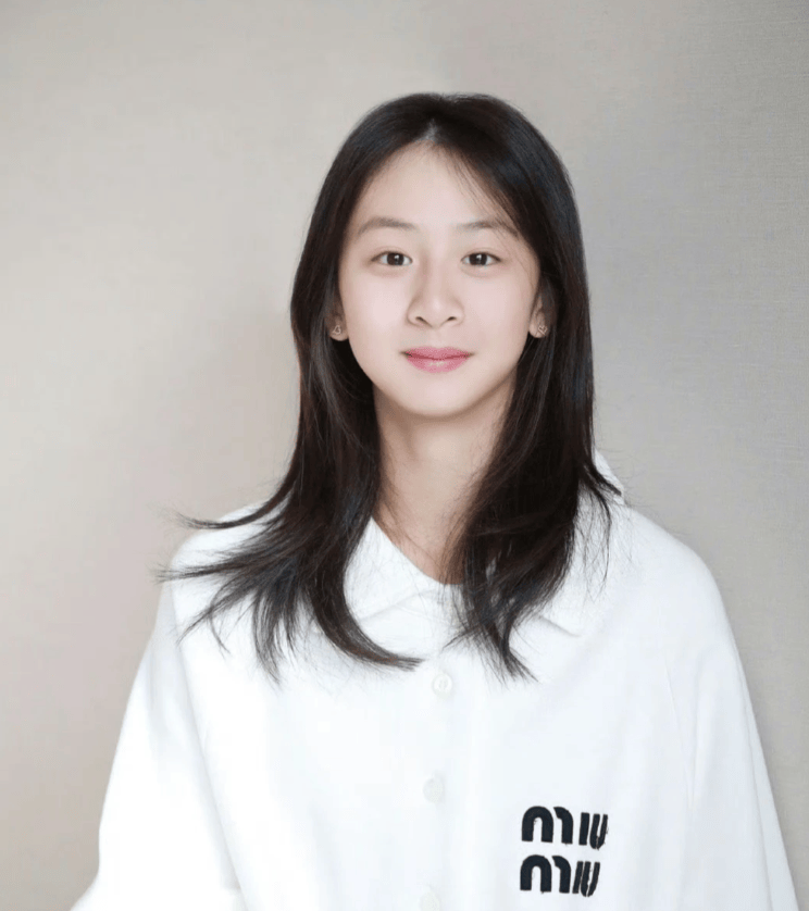 的深情告白,让人仿佛看到了一个母亲对女儿未来美好生活的期许与祝福