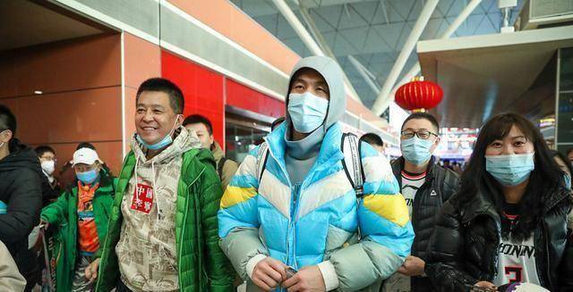 官宣辽宁男篮最新16人名单出炉全力冲击cba总冠军