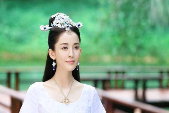 原创古力娜扎的周芷若扮相火了颜值成焦点被网友称赞上镜的美人