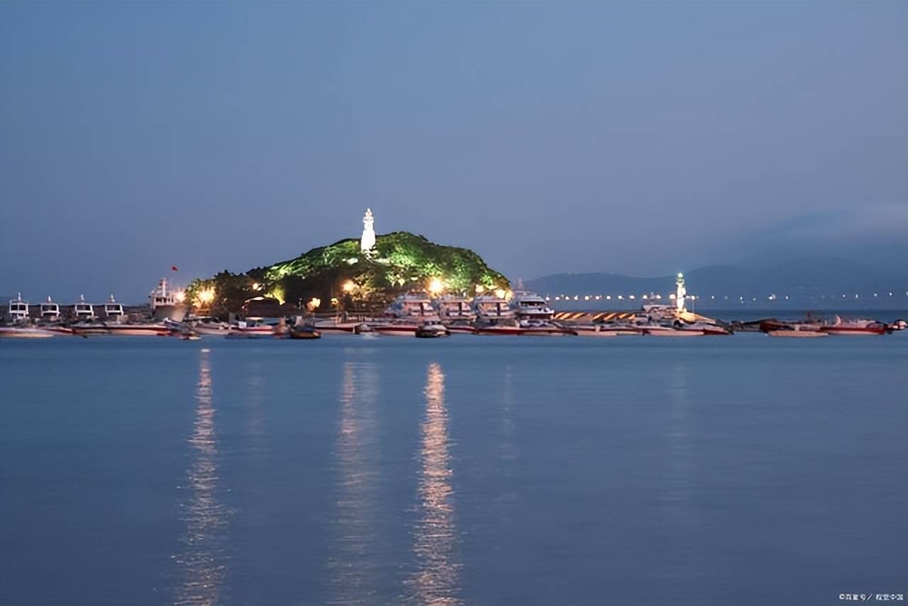 去青岛旅游4天大概需要多少费用跟团报价100看完少花冤枉钱