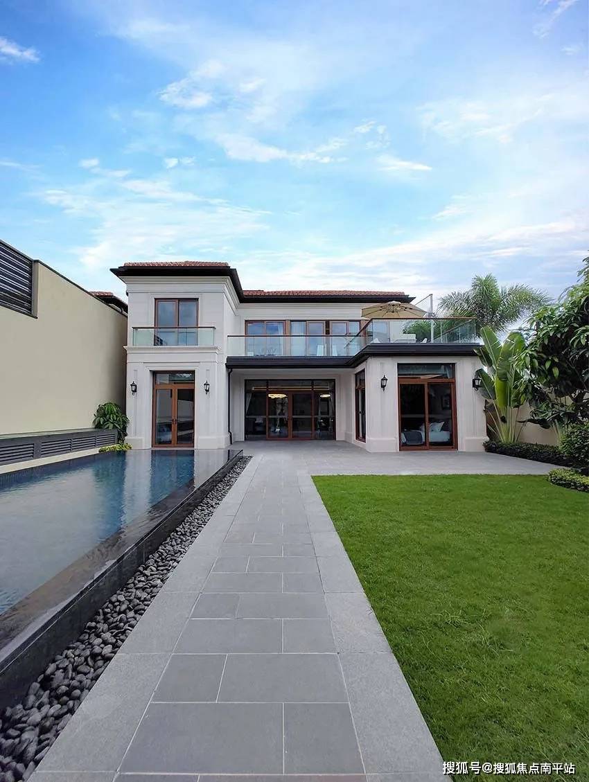 三亚绿城海棠潮鸣