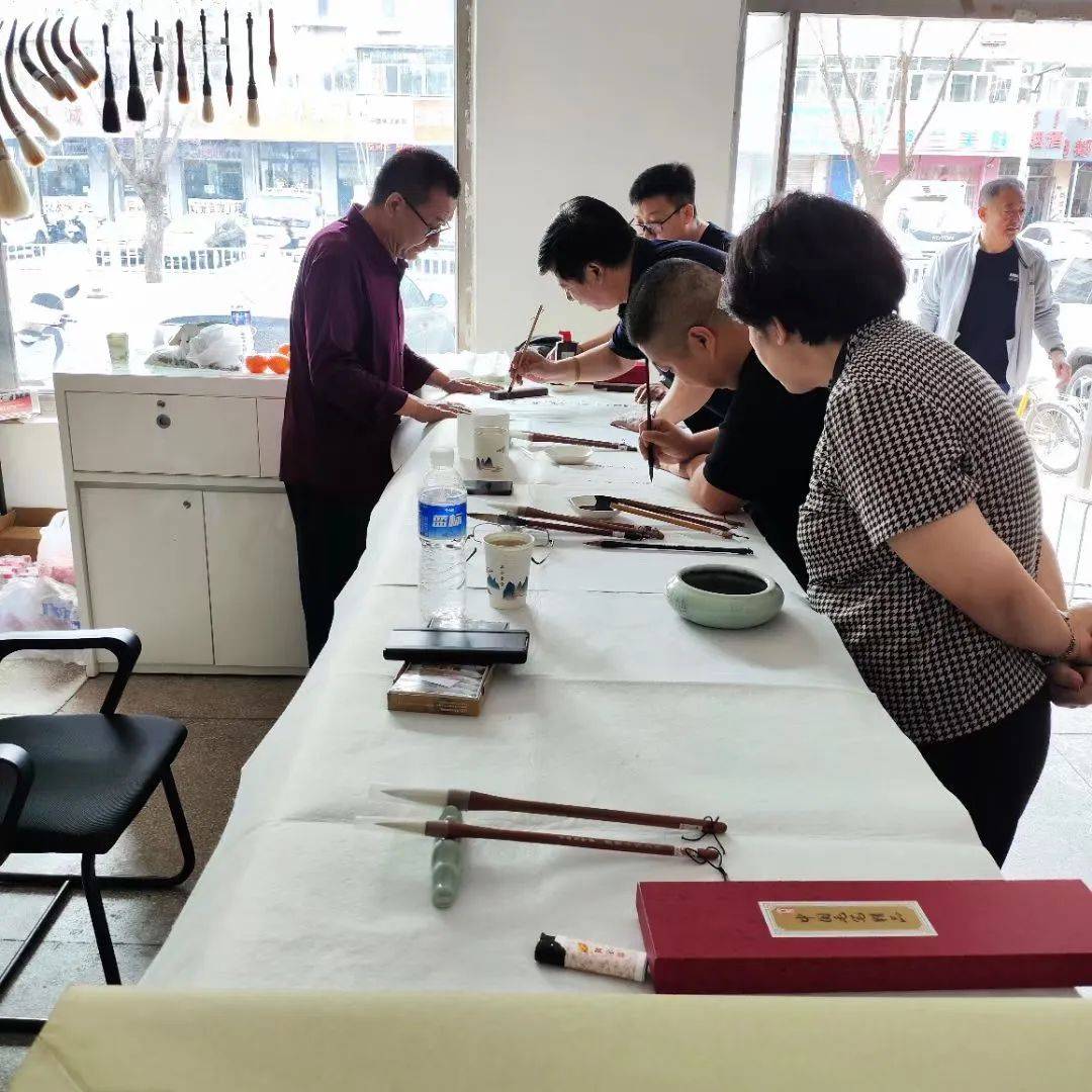 罗海泉笔庄赤峰市红山区新的书画艺术交流聚集地
