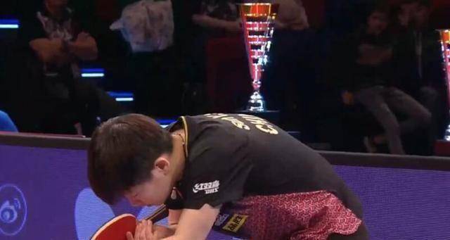 国乒喜夺4冠孙颖莎7天复仇伊藤美诚日乒天才少女遭罚分太沮丧