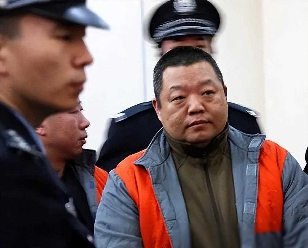 臧天朔狂歌猛砸往事梅砸场子成龙今已无人问津