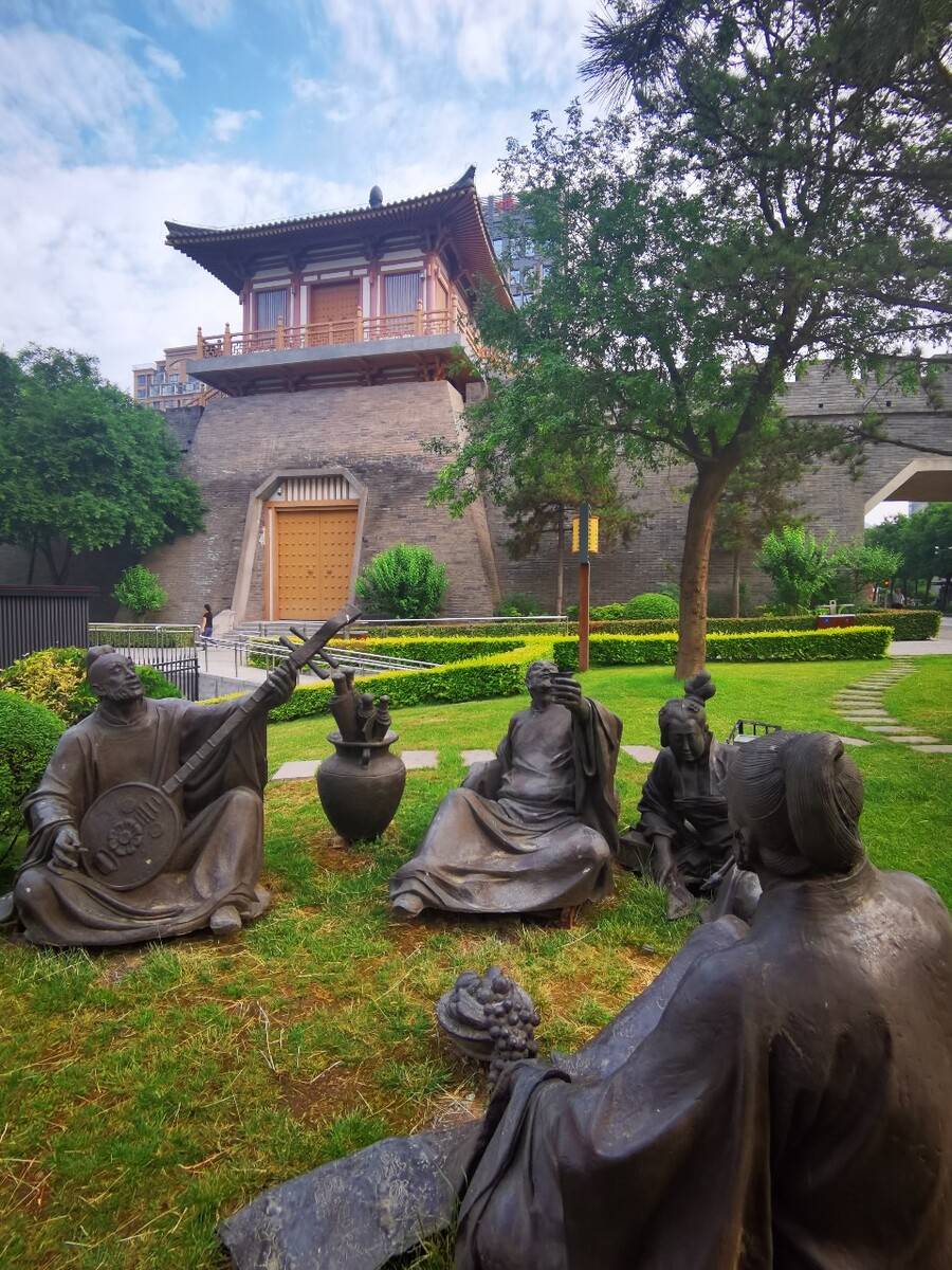 (含住宿,早餐,中餐)d3天:壶口瀑布,黄帝陵,轩辕庙(含住宿,早餐,中餐)d