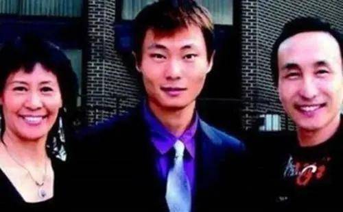 原创巩天阔父亲巩汉林催婚又催生被左右的人生我不敢有一丝怨言