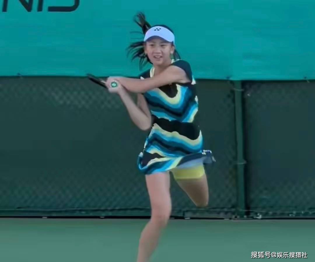 目前的森碟遗传了爸爸妈妈的优秀基因,正在全身心投入网球项目的训练