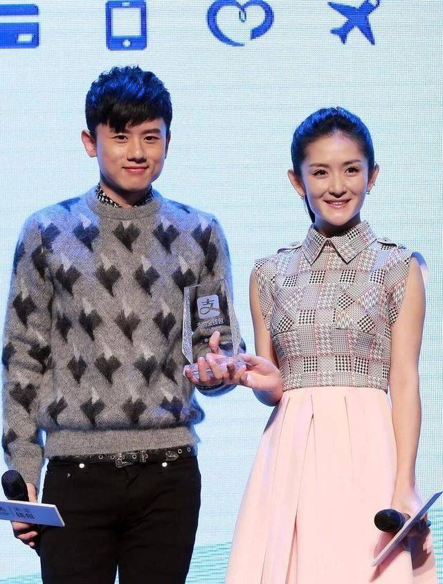 张杰错把南昌说成南京,自嘲40多岁了,眼花_谢娜_网友_女儿