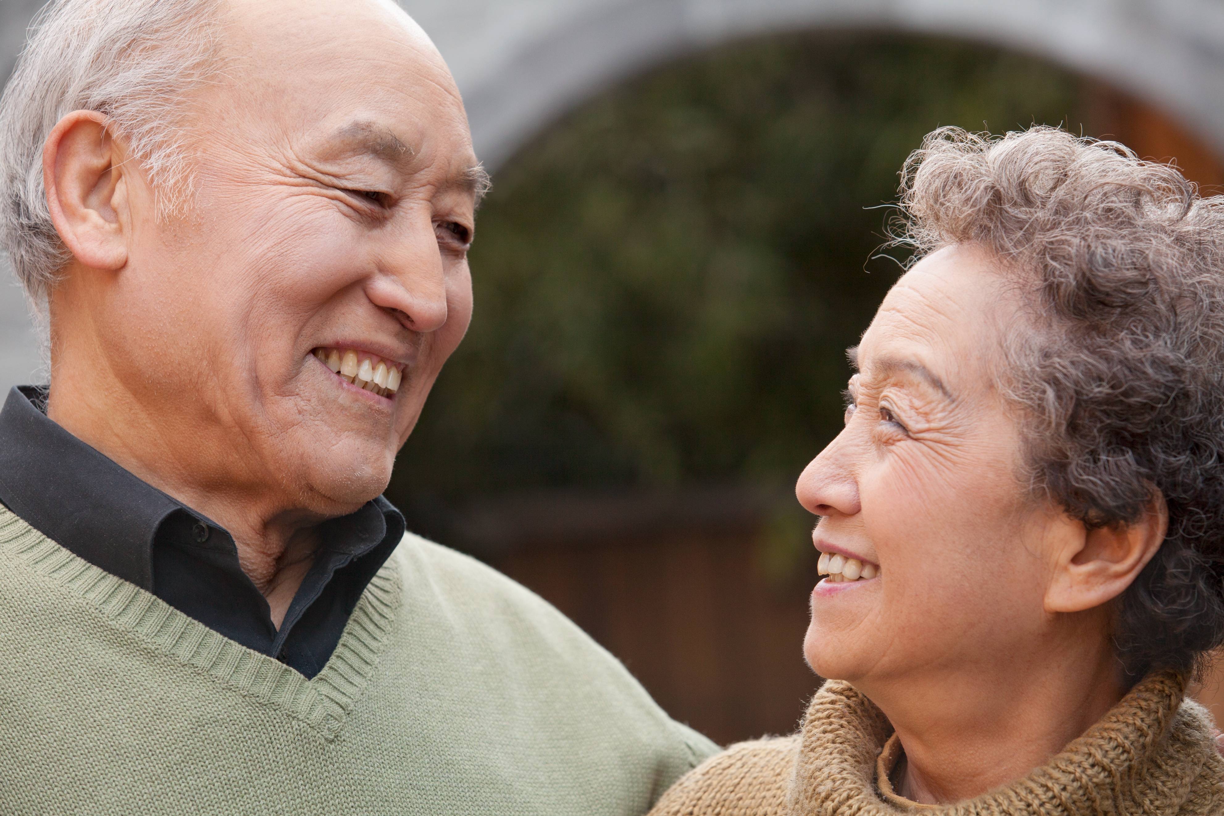 壹邦健康知识:老年人夏季如何保健养生?_运动_作息时间_身体