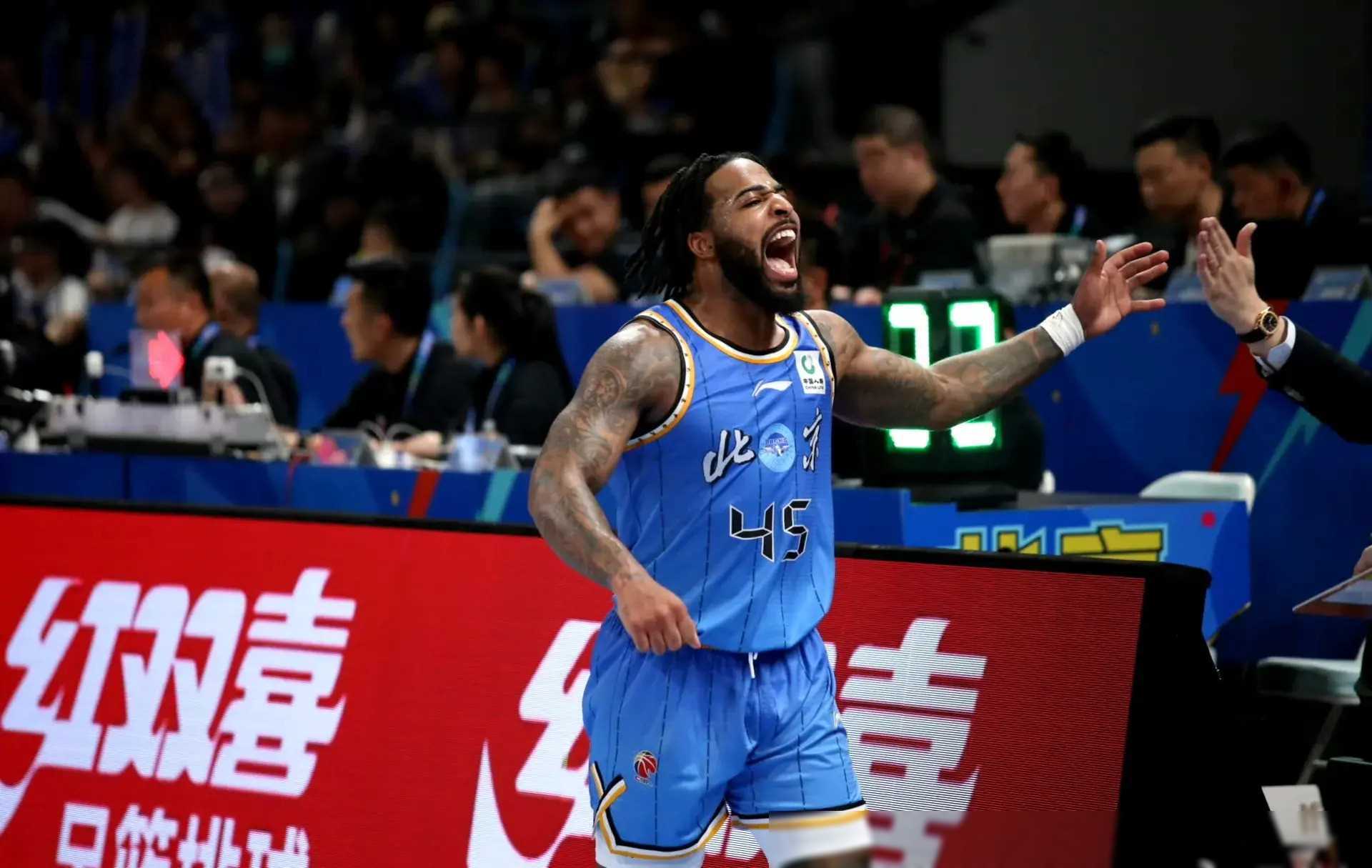 原创北京首钢主场逆袭乔里欧强势发威助球队摆脱困境