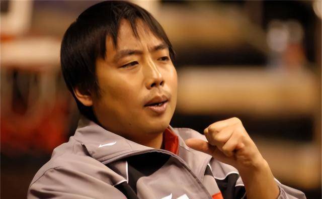 刘国梁妻子王瑾为爱退出国家队身价上亿婆婆把她当女儿疼