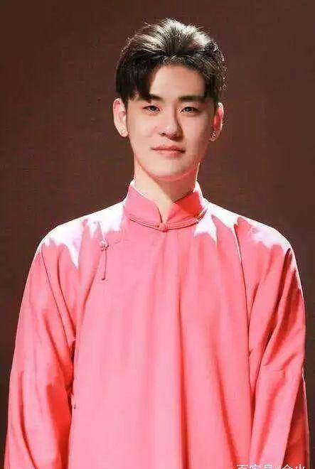 相声界颜值天王,上快本粉丝应援送金条!_张云雷_网友_礼物