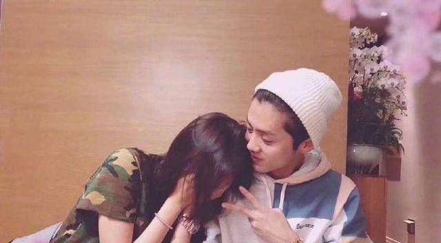 原创关晓彤被鹿晗调侃是村姑二丫只因晒出一张鹿晗素颜照