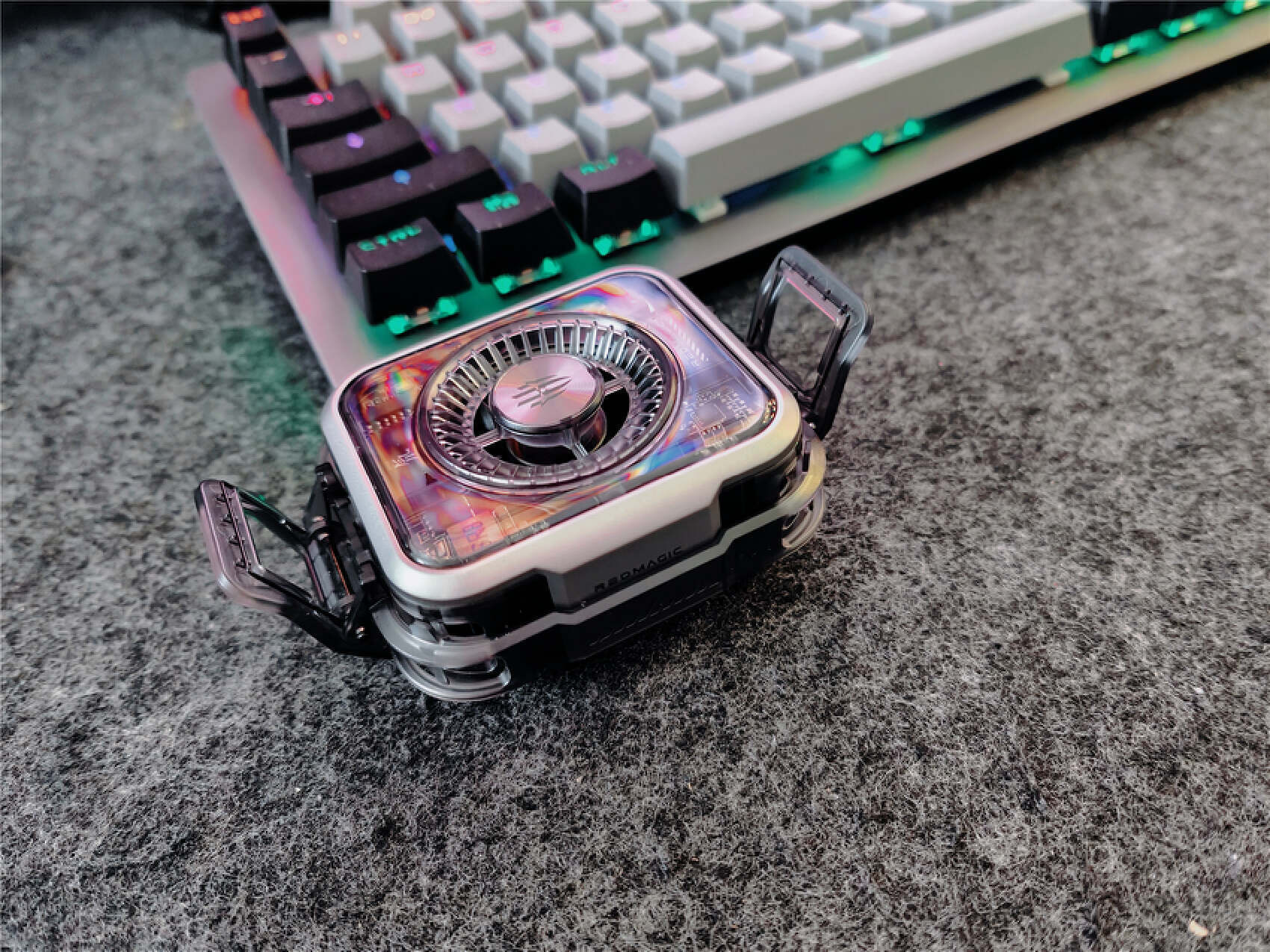 红魔液冷散热器5pro体验vc液冷强效散热清凉一夏游