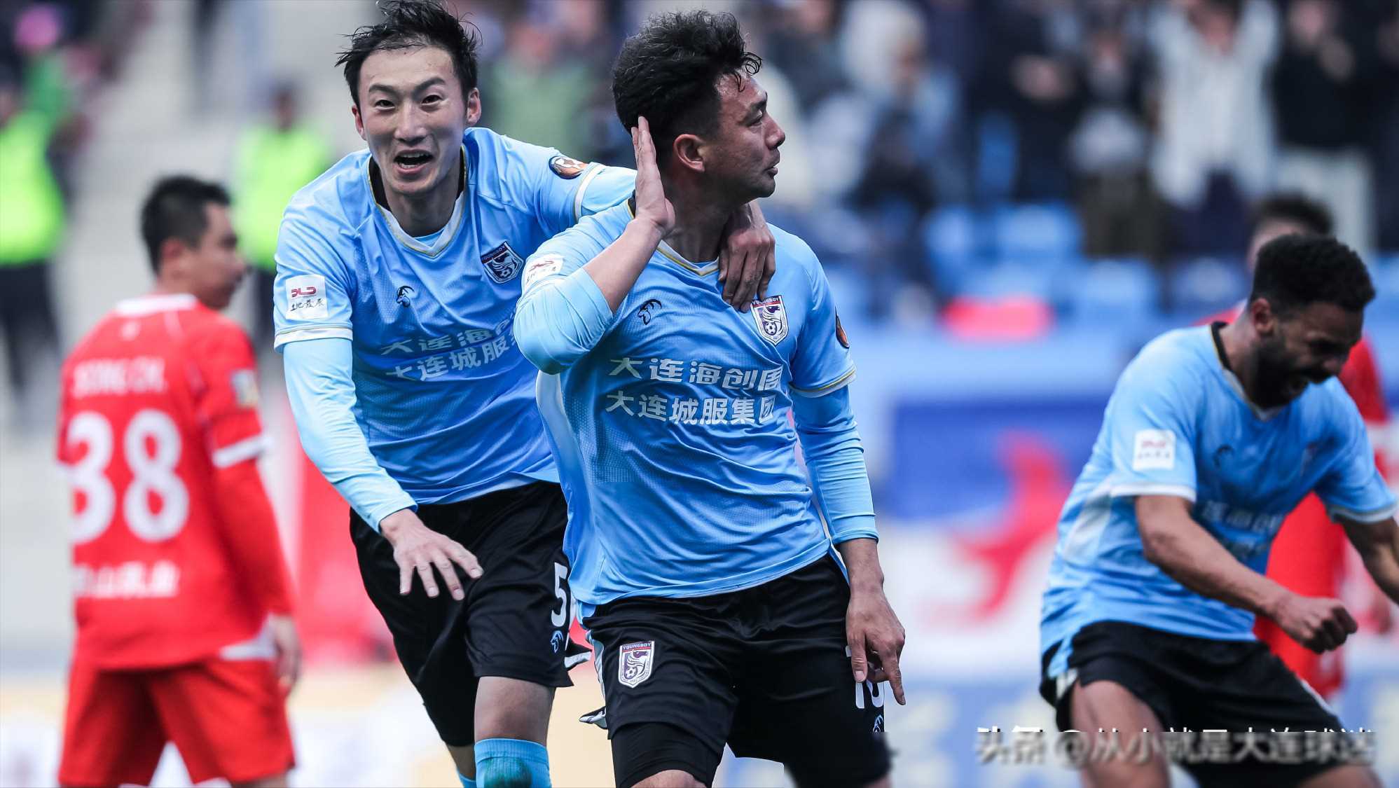 原创王选宏回归大连足球城精神延续英博助力大连足球重振旗鼓