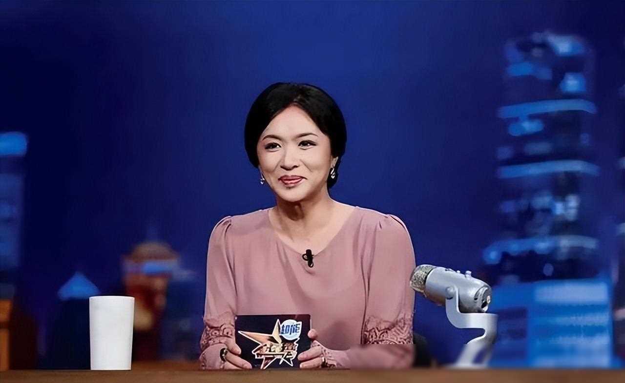 金星再婚复出幸福照曝光5口之家生活甜蜜引网友祝福