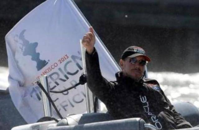 可不是因为拉里·埃里森是学霸,而恰恰相反,据相关报道称是因为拉里·